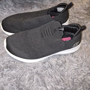 Skechers Women's Black Slip-On Sneakers